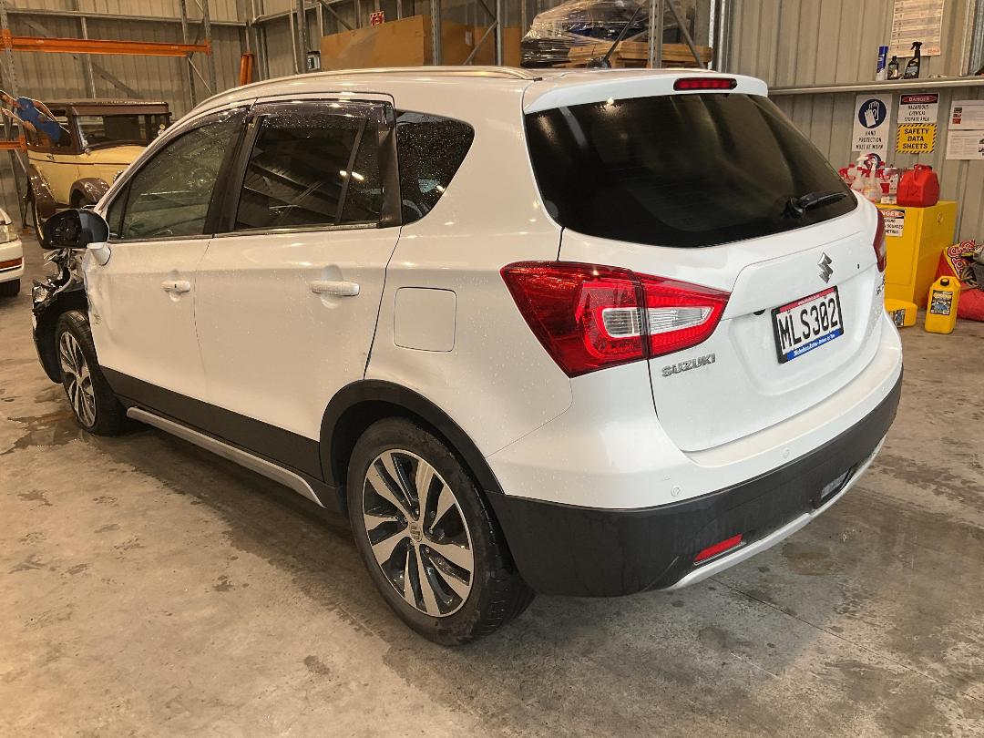 Photo '3' of Suzuki SX4 S-Cross Prestige Photo '3' of Suzuki SX4 S-Cross Prestige