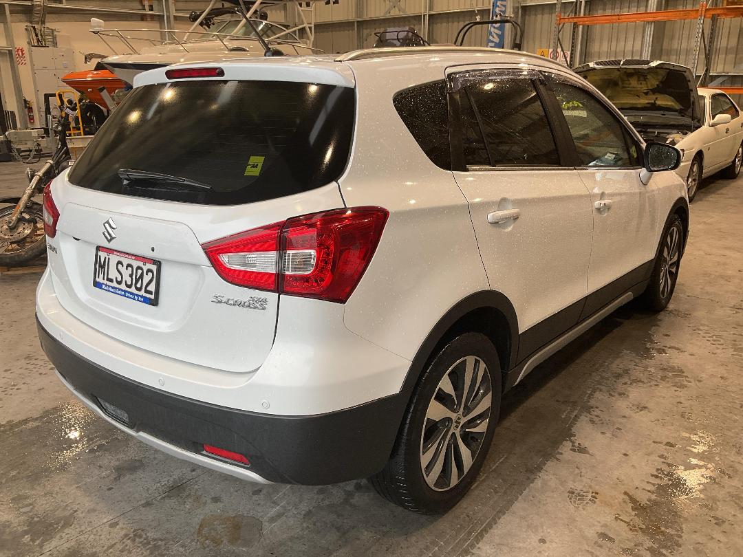 Photo '4' of Suzuki SX4 S-Cross Prestige Photo '4' of Suzuki SX4 S-Cross Prestige