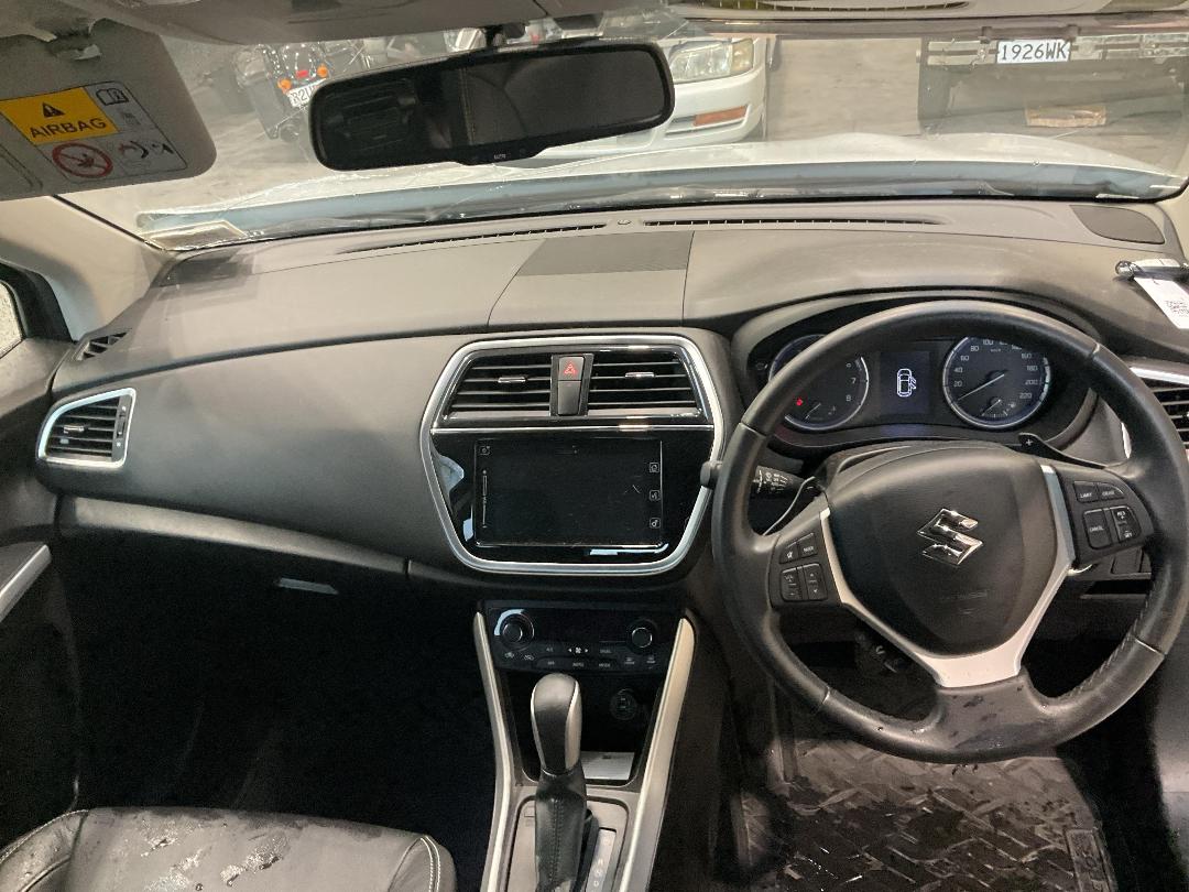 Photo '16' of Suzuki SX4 S-Cross Prestige Photo '16' of Suzuki SX4 S-Cross Prestige