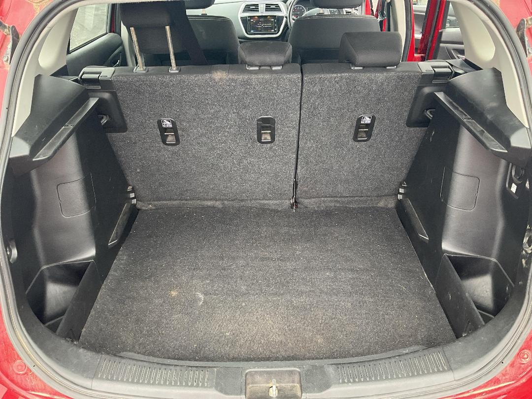 Photo '13' of Suzuki SX4 S-Cross LTD