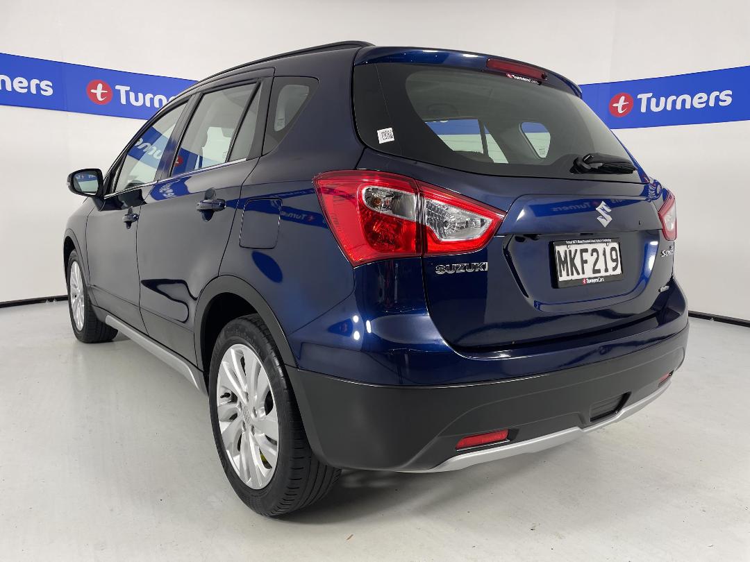 Photo '5' of Suzuki SX4 S-Cross Photo '5' of Suzuki SX4 S-Cross