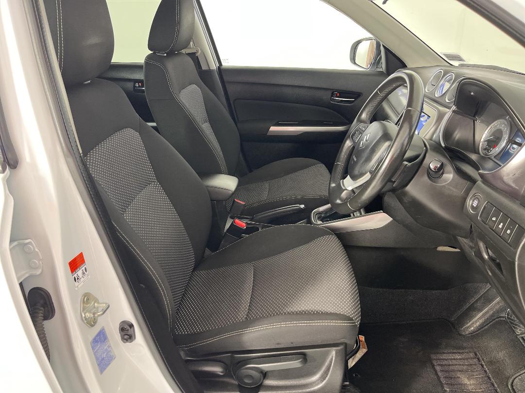 Photo '16' of Suzuki Vitara