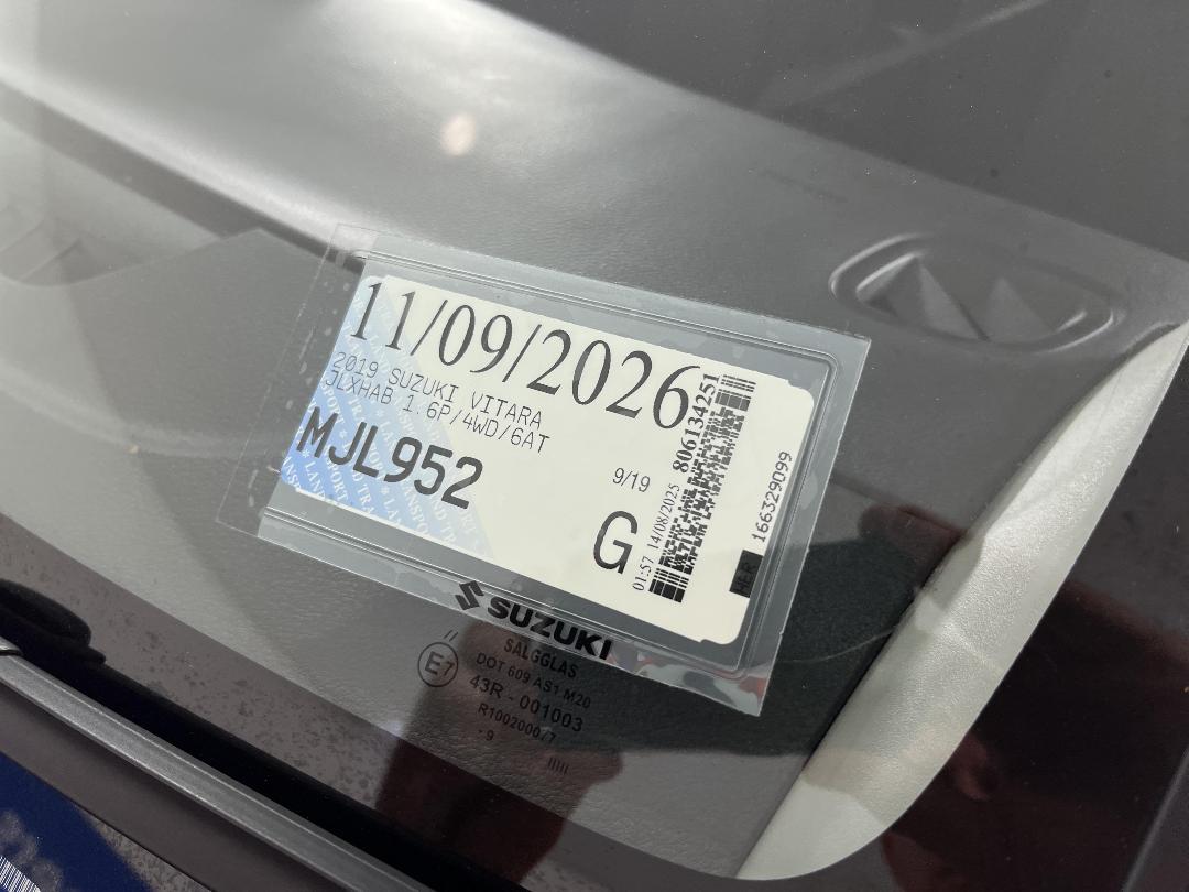 Photo '24' of Suzuki Vitara