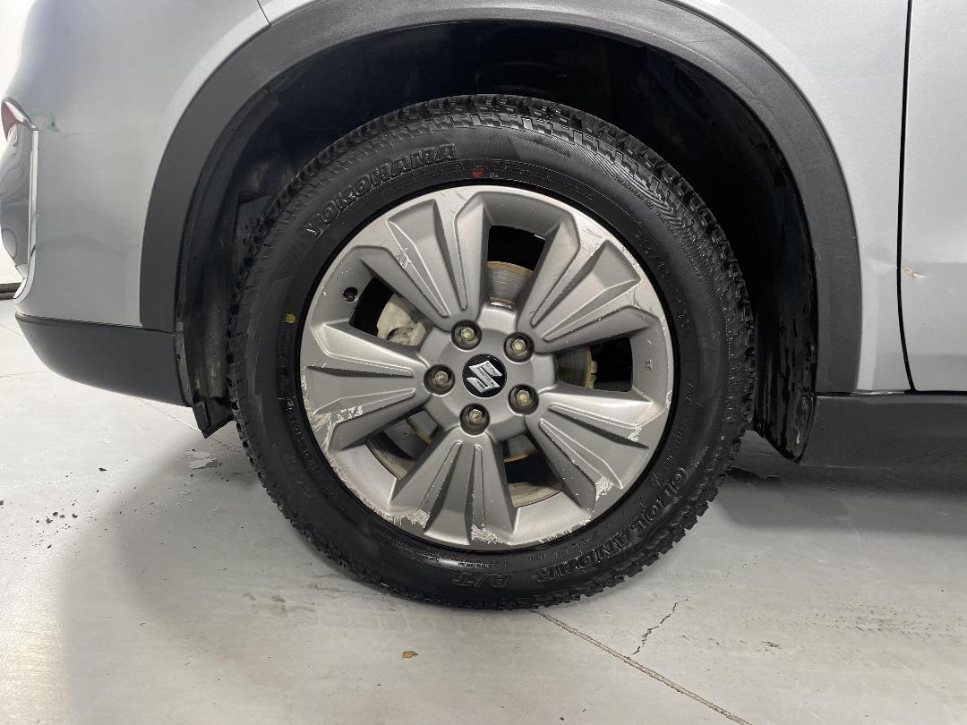 Photo '10' of Suzuki Vitara