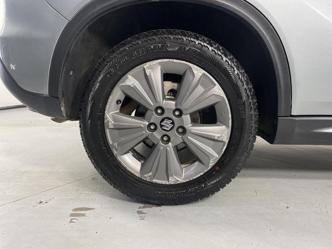 Photo '12' of Suzuki Vitara