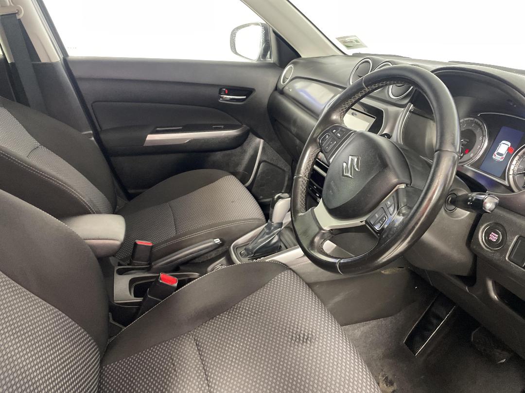 Photo '16' of Suzuki Vitara