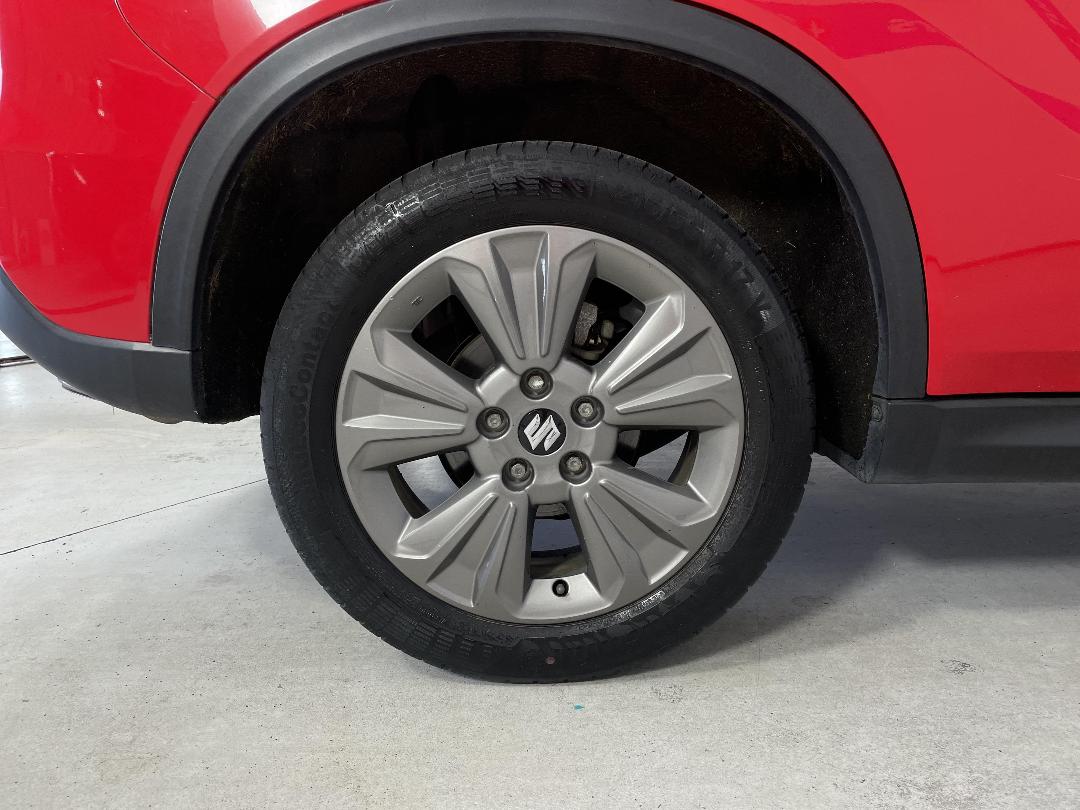 Photo '12' of Suzuki Vitara