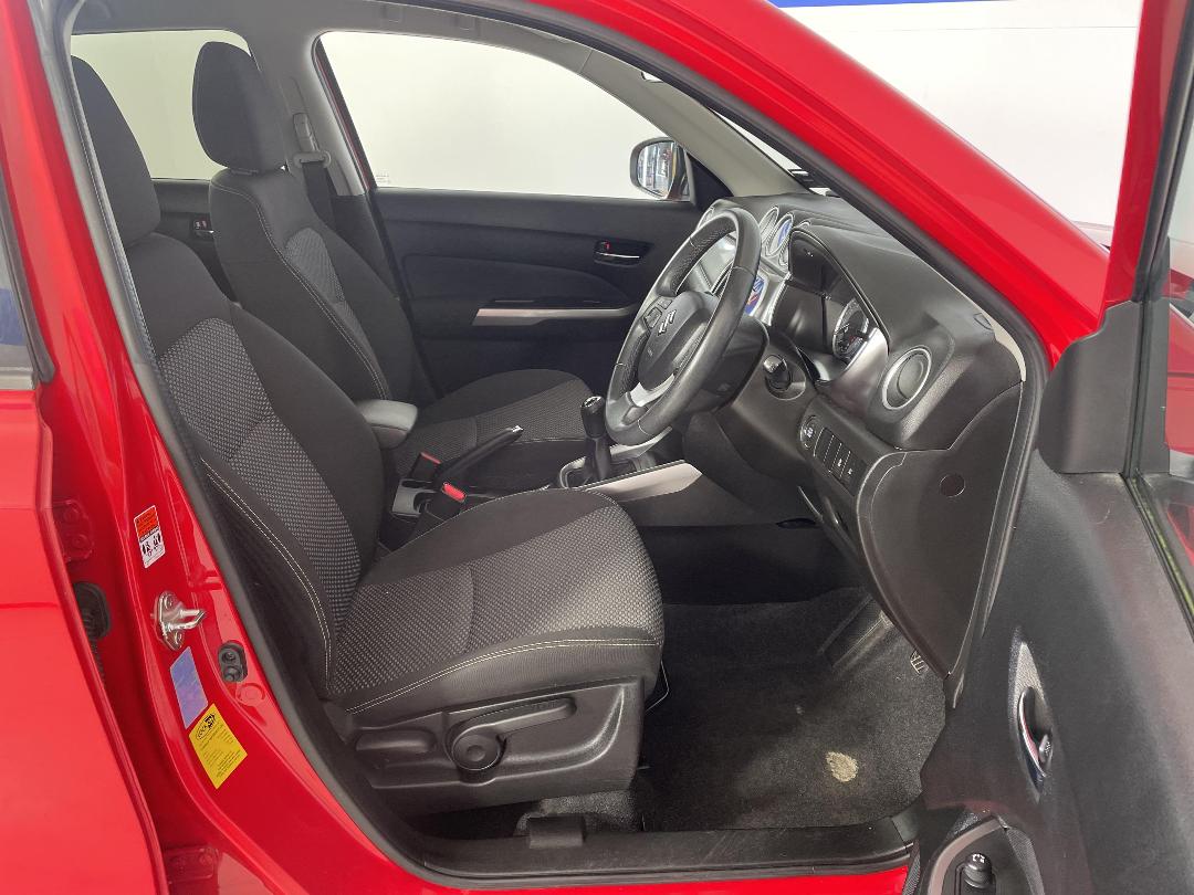 Photo '16' of Suzuki Vitara