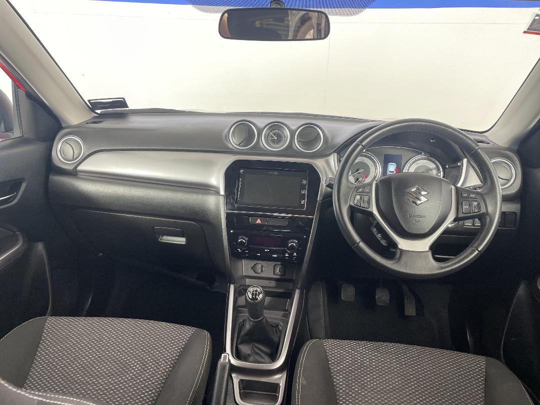 Photo '17' of Suzuki Vitara