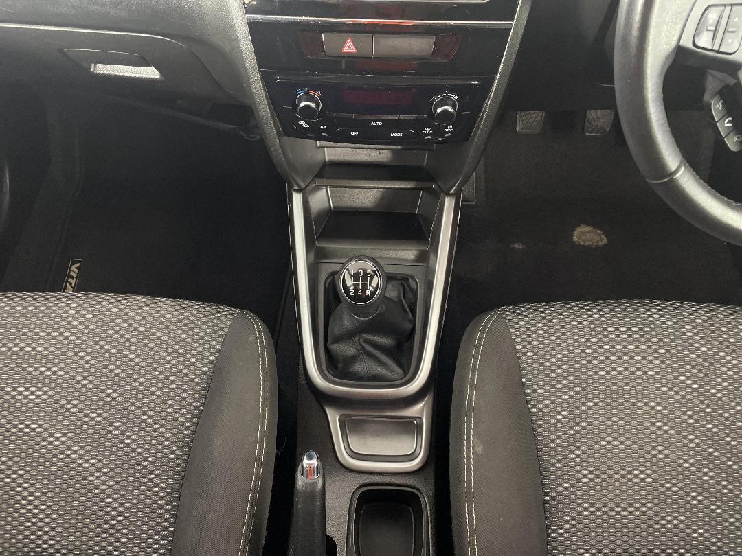 Photo '18' of Suzuki Vitara