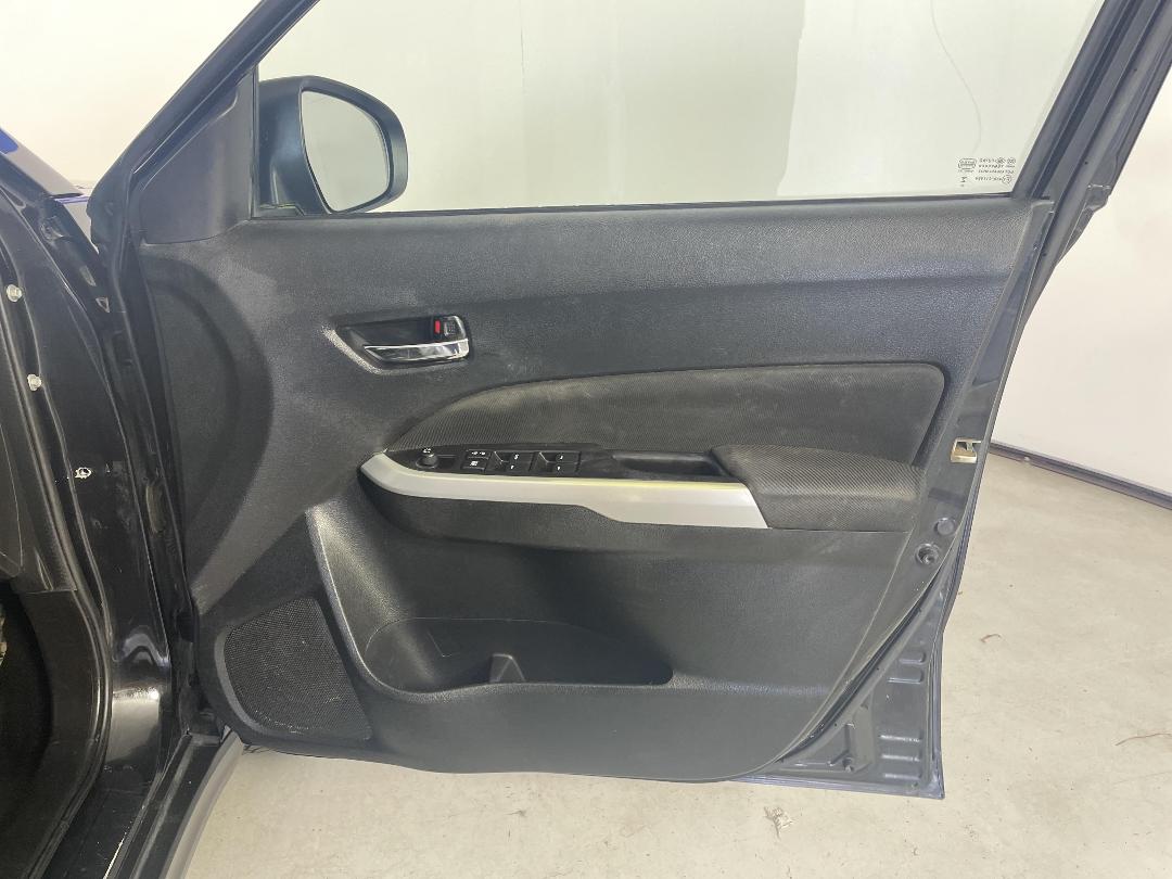 Photo '15' of Suzuki Vitara