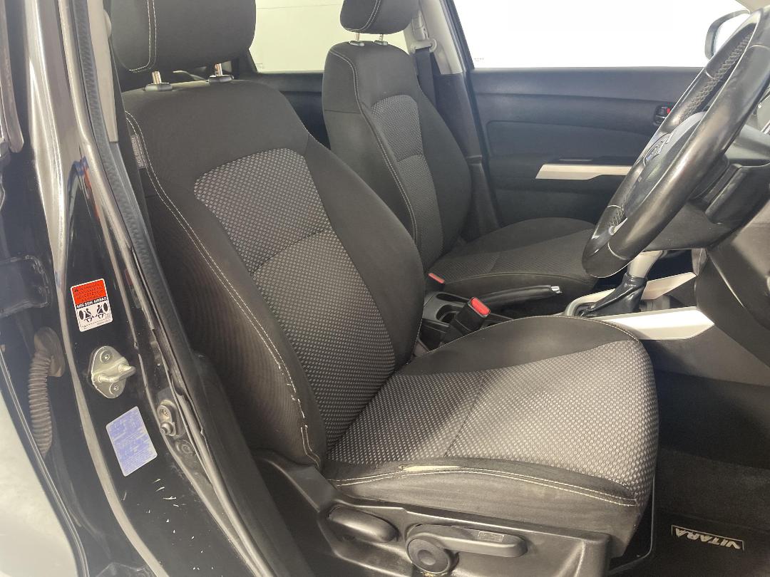 Photo '16' of Suzuki Vitara