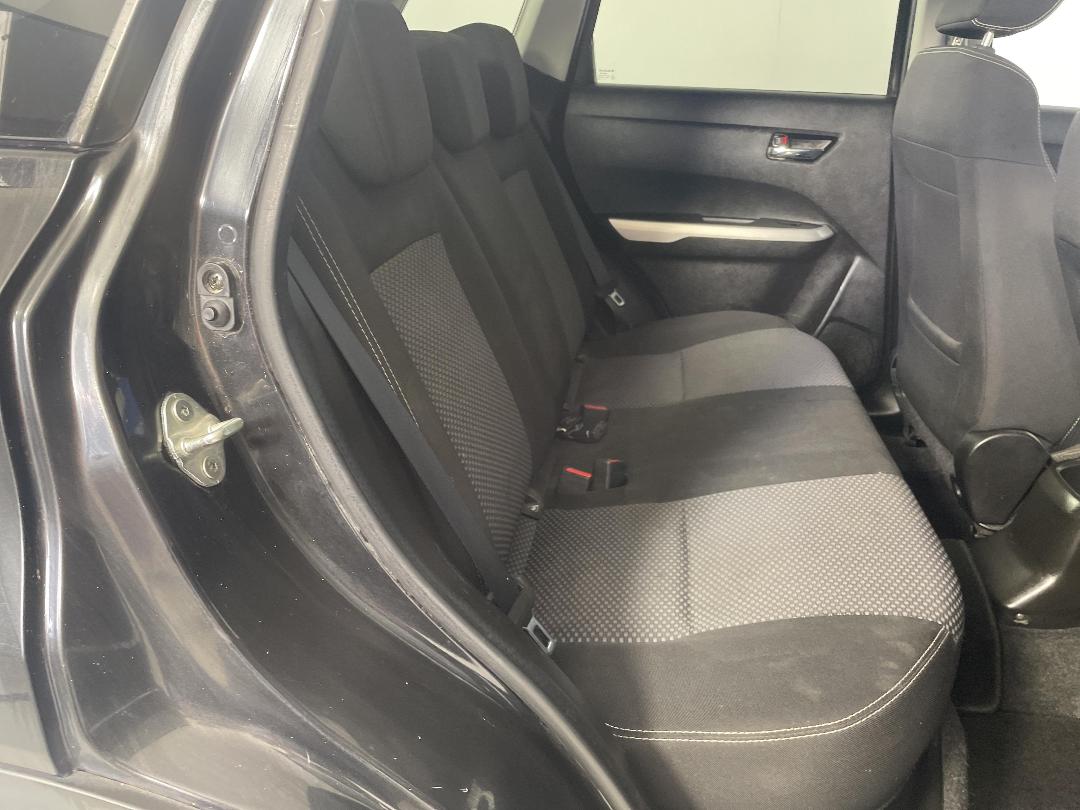 Photo '20' of Suzuki Vitara