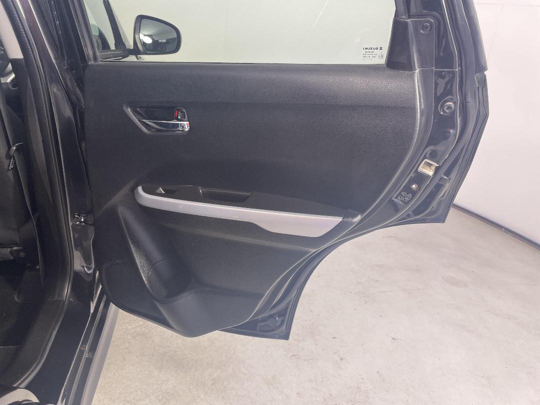 Photo '19' of Suzuki Vitara