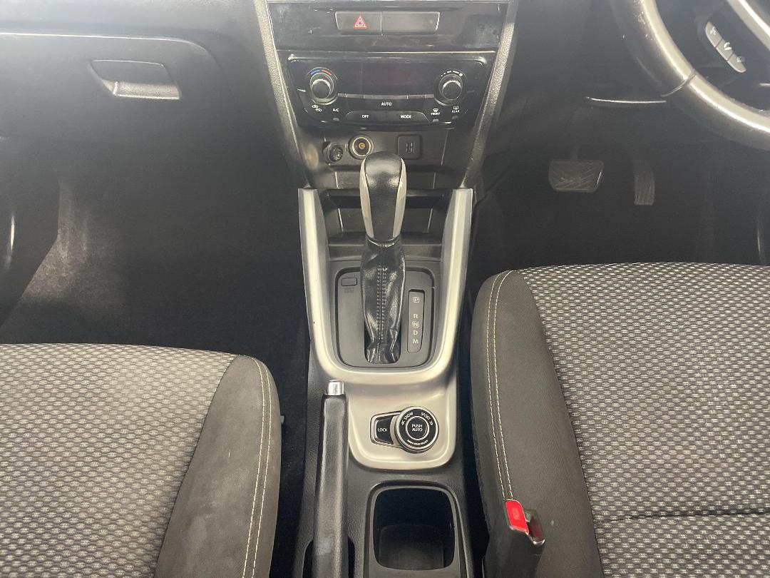 Photo '18' of Suzuki Vitara