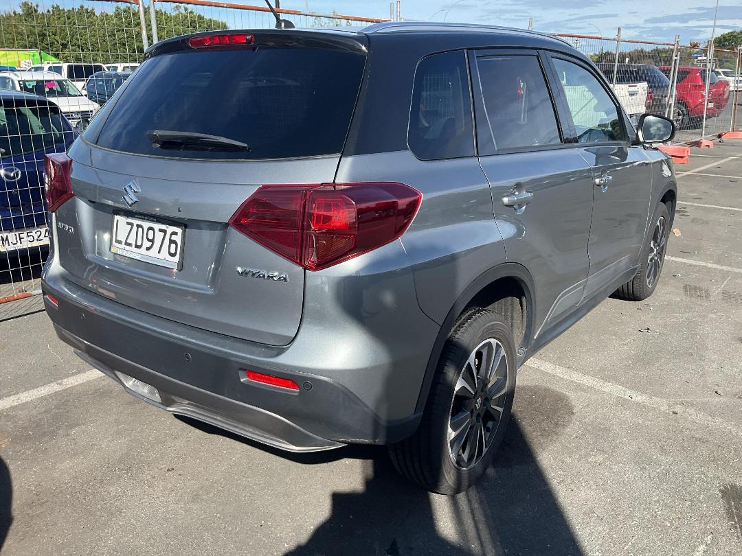 Photo '4' of Suzuki Vitara Turbo