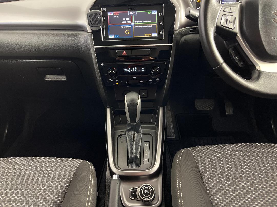 Photo '18' of Suzuki Vitara