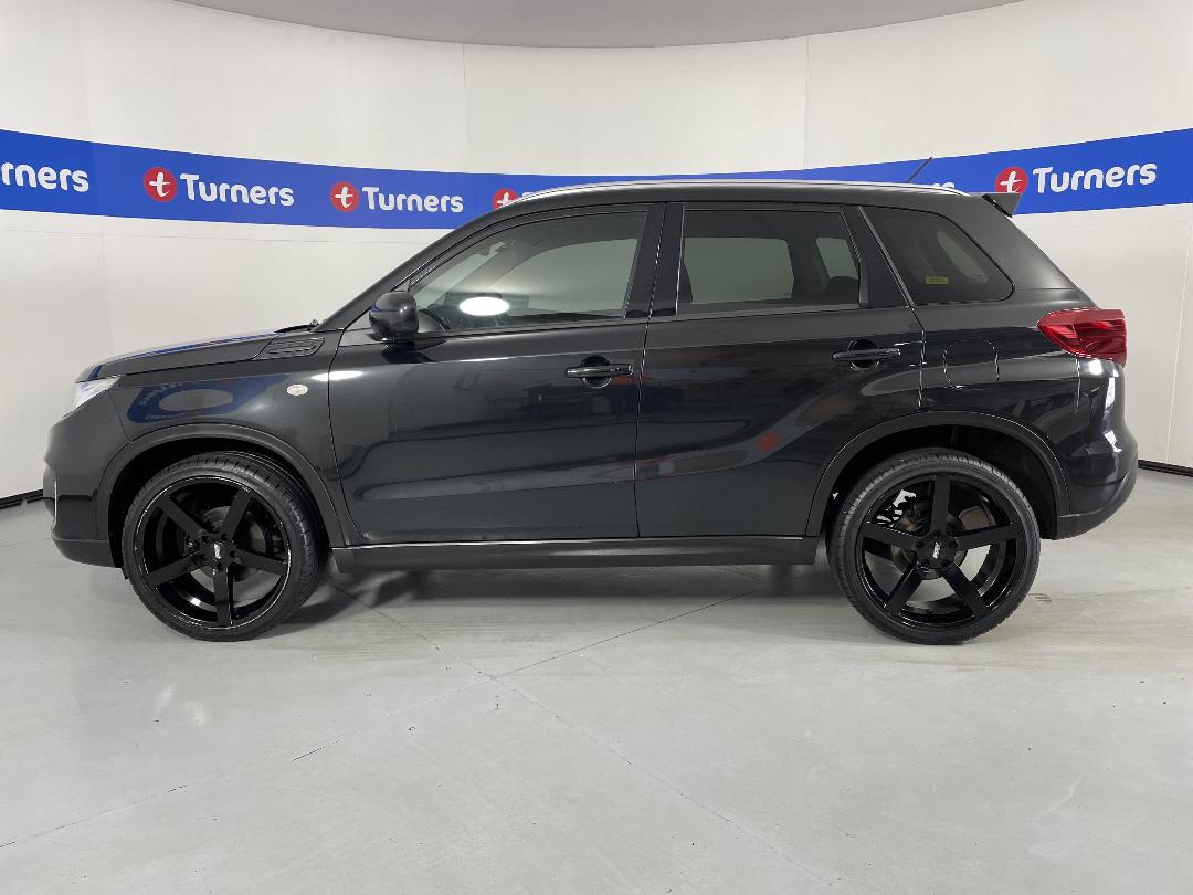 Photo '24' of Suzuki Vitara