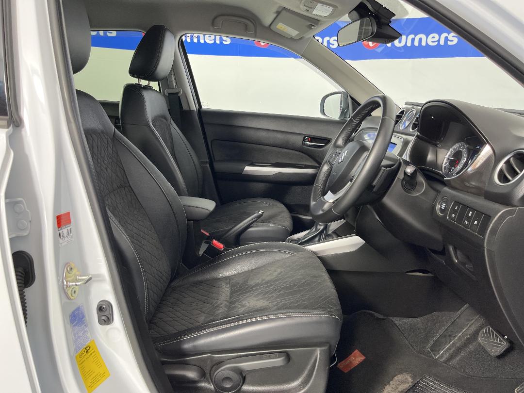 Photo '16' of Suzuki Vitara