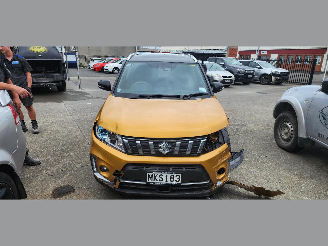 Photo '2' of Suzuki Vitara Turbo