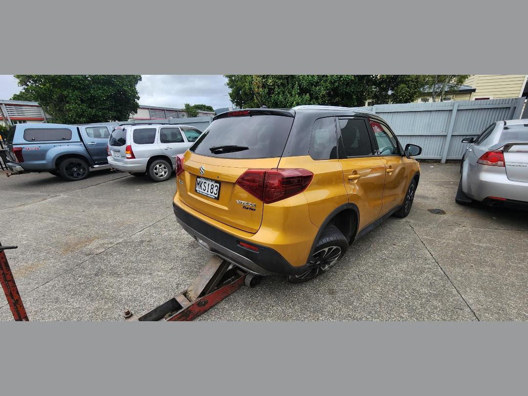 Photo '4' of Suzuki Vitara Turbo