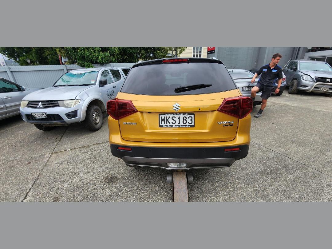 Photo '6' of Suzuki Vitara Turbo