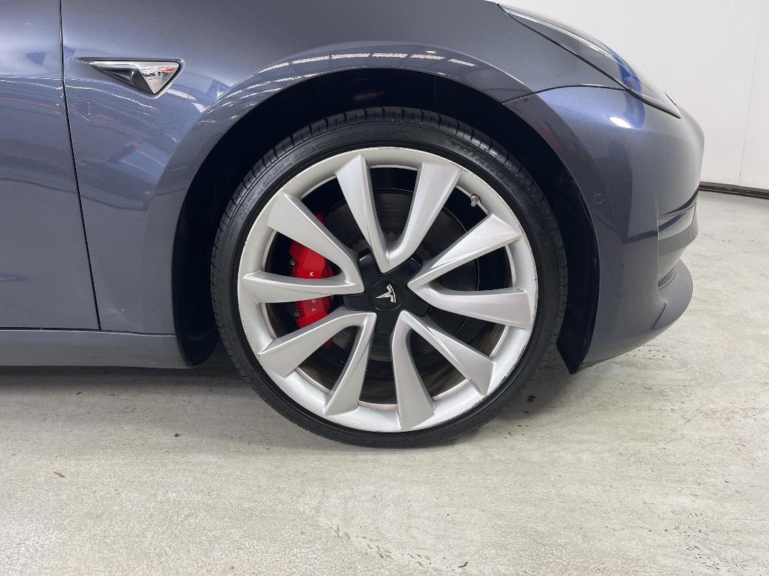 Photo '9' of Tesla Model 3 Photo '9' of Tesla Model 3