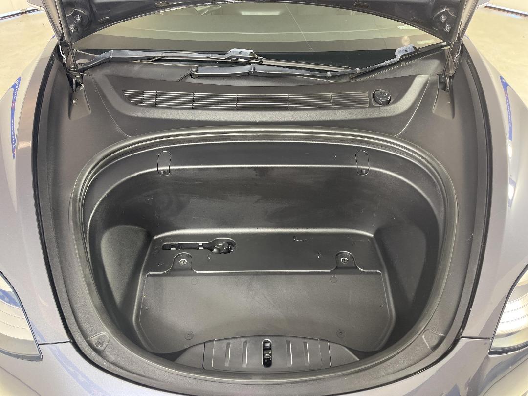 Photo '13' of Tesla Model 3 Photo '13' of Tesla Model 3