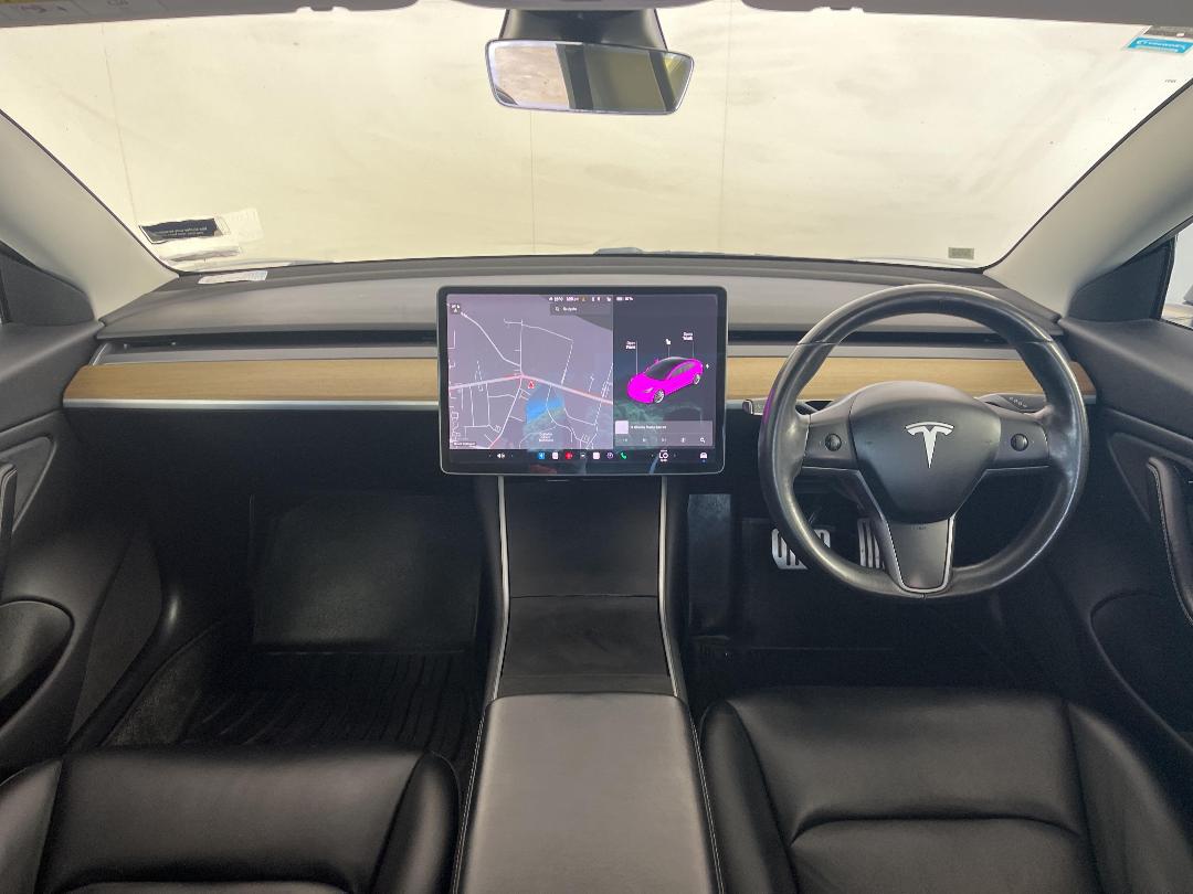 Photo '17' of Tesla Model 3 Photo '17' of Tesla Model 3