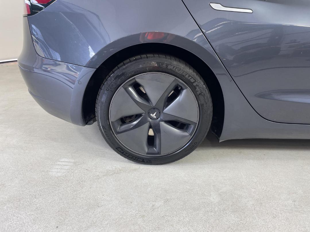 Photo '12' of Tesla Model 3 Photo '12' of Tesla Model 3