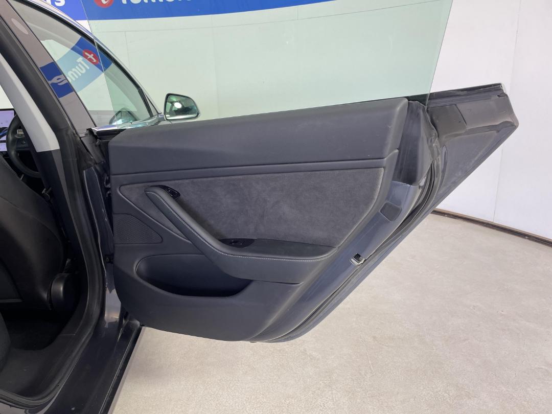 Photo '19' of Tesla Model 3 Photo '19' of Tesla Model 3