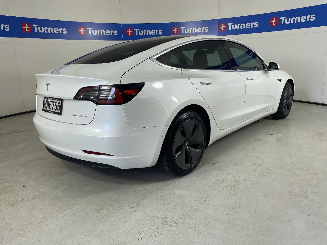 Photo '7' of Tesla Model 3 Photo '7' of Tesla Model 3