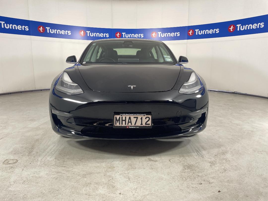 Photo '2' of Tesla Model 3