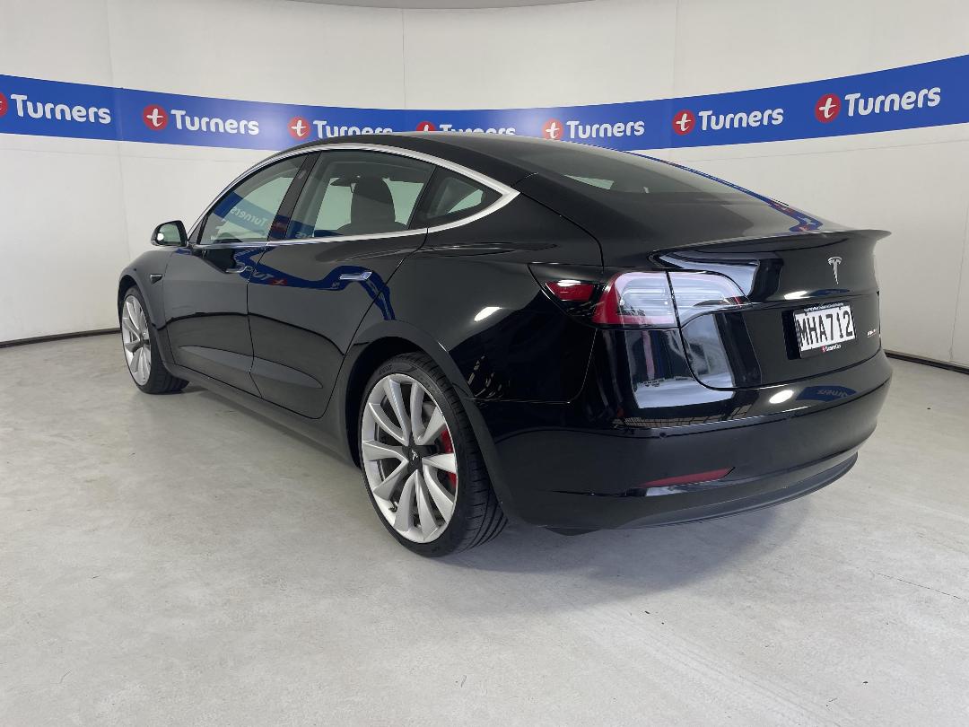 Photo '5' of Tesla Model 3