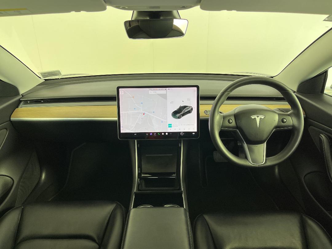 Photo '17' of Tesla Model 3 Photo '17' of Tesla Model 3