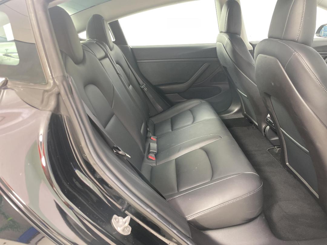 Photo '20' of Tesla Model 3