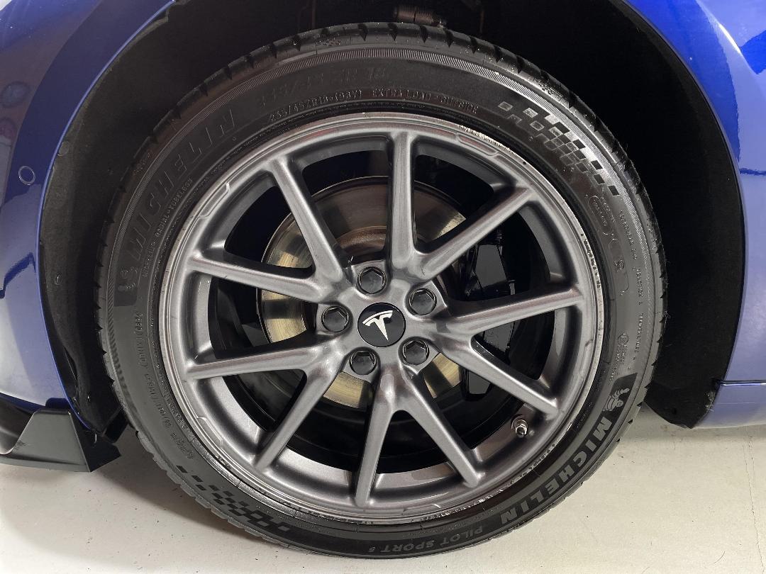 Photo '10' of Tesla Model 3 Photo '10' of Tesla Model 3