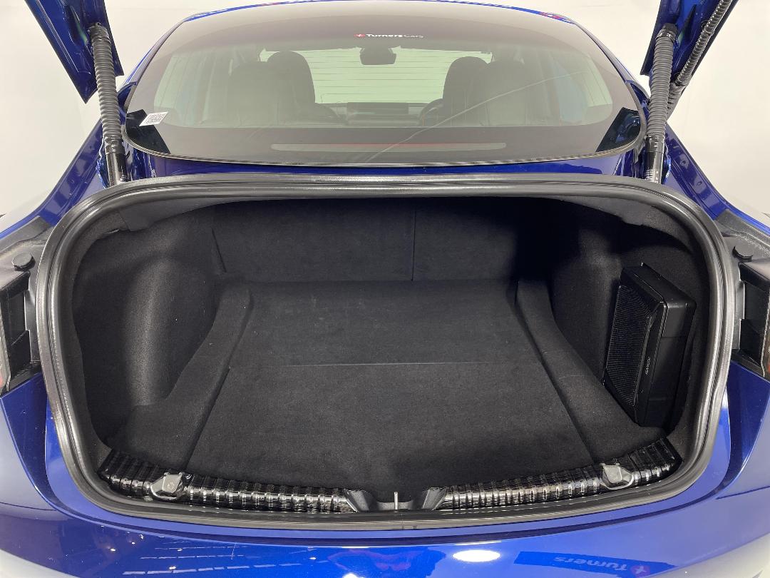 Photo '14' of Tesla Model 3 Photo '14' of Tesla Model 3