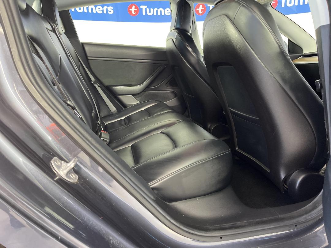 Photo '20' of Tesla Model 3