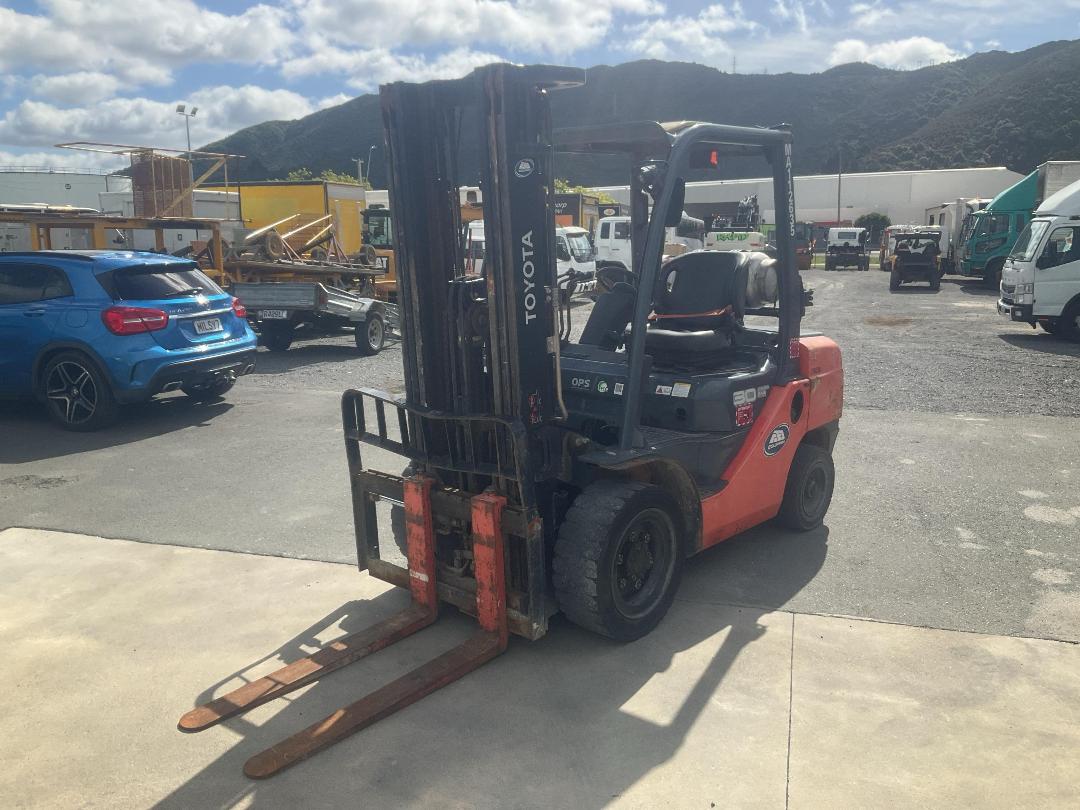 Photo '10' of Toyota 32-8FG30 Forklift