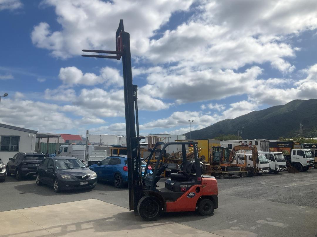 Photo '4' of Toyota 32-8FG30 Forklift