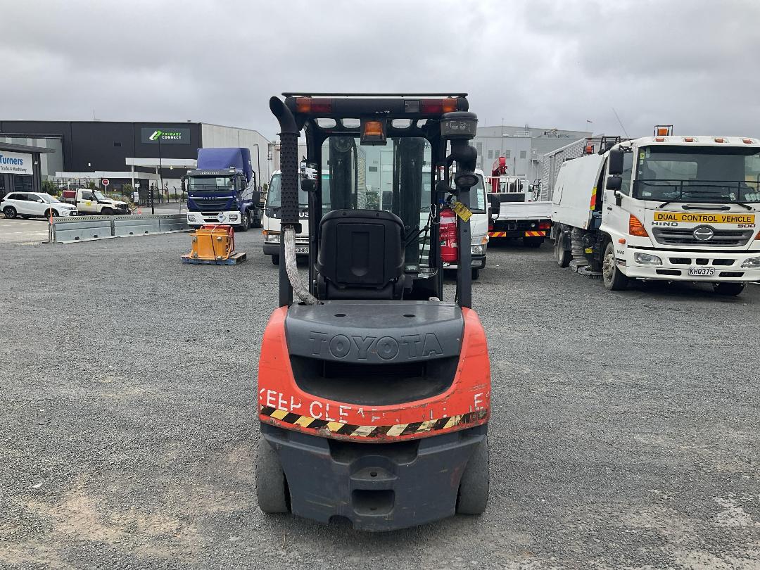 Photo '6' of Toyota 8FD25 4x2 Forklift