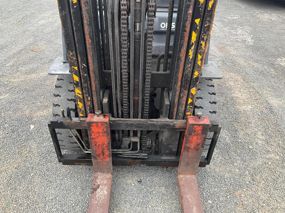 Photo '16' of Toyota 8FD25 4x2 Forklift Photo '16' of Toyota 8FD25 4x2 Forklift