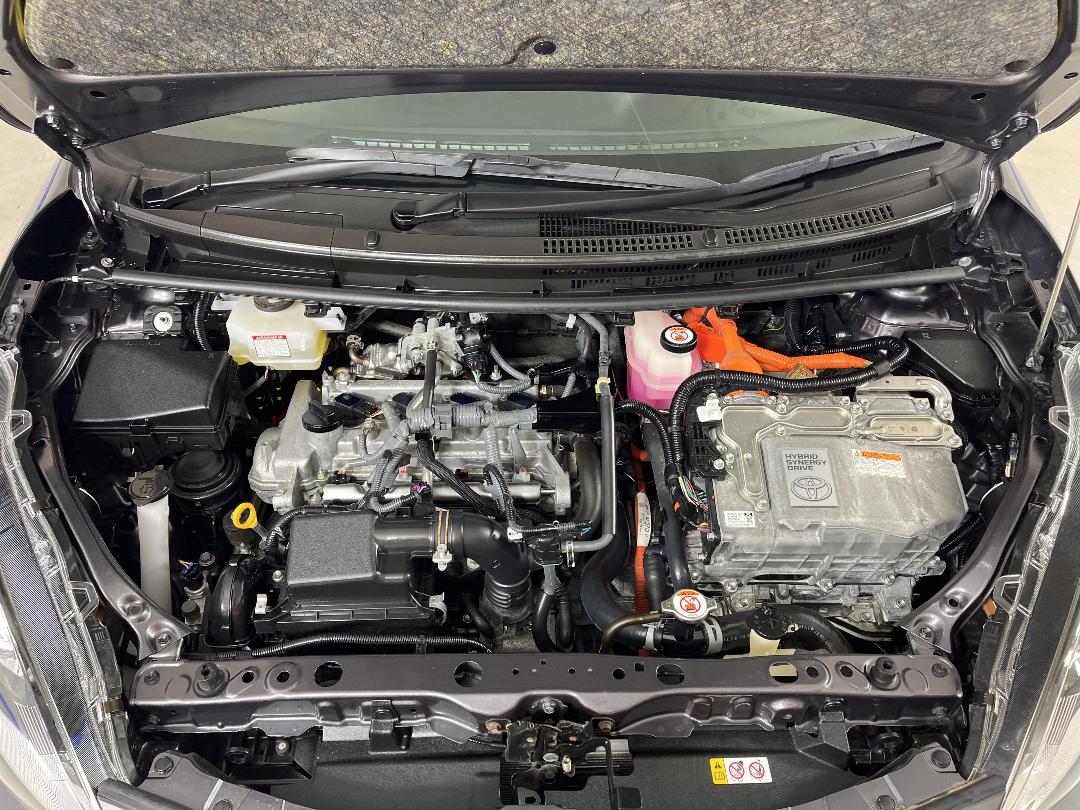 Photo '13' of Toyota Aqua Photo '13' of Toyota Aqua