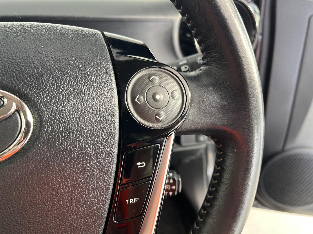 Photo '25' of Toyota Aqua Photo '25' of Toyota Aqua