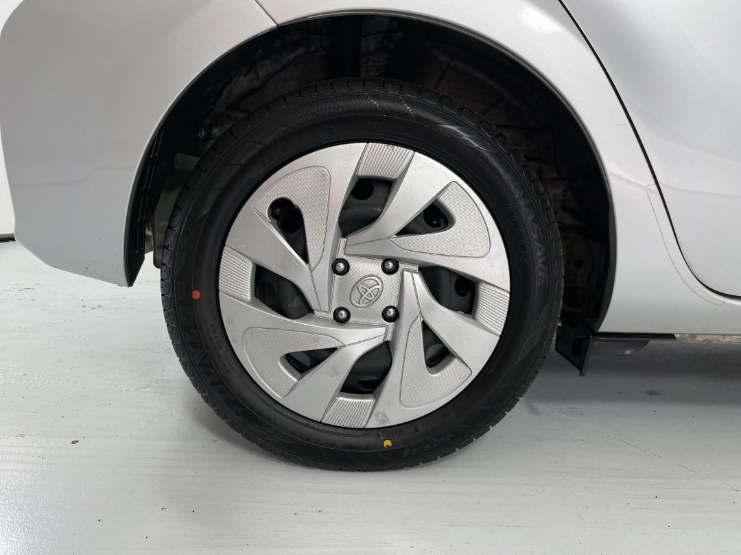 Photo '12' of Toyota Aqua Photo '12' of Toyota Aqua