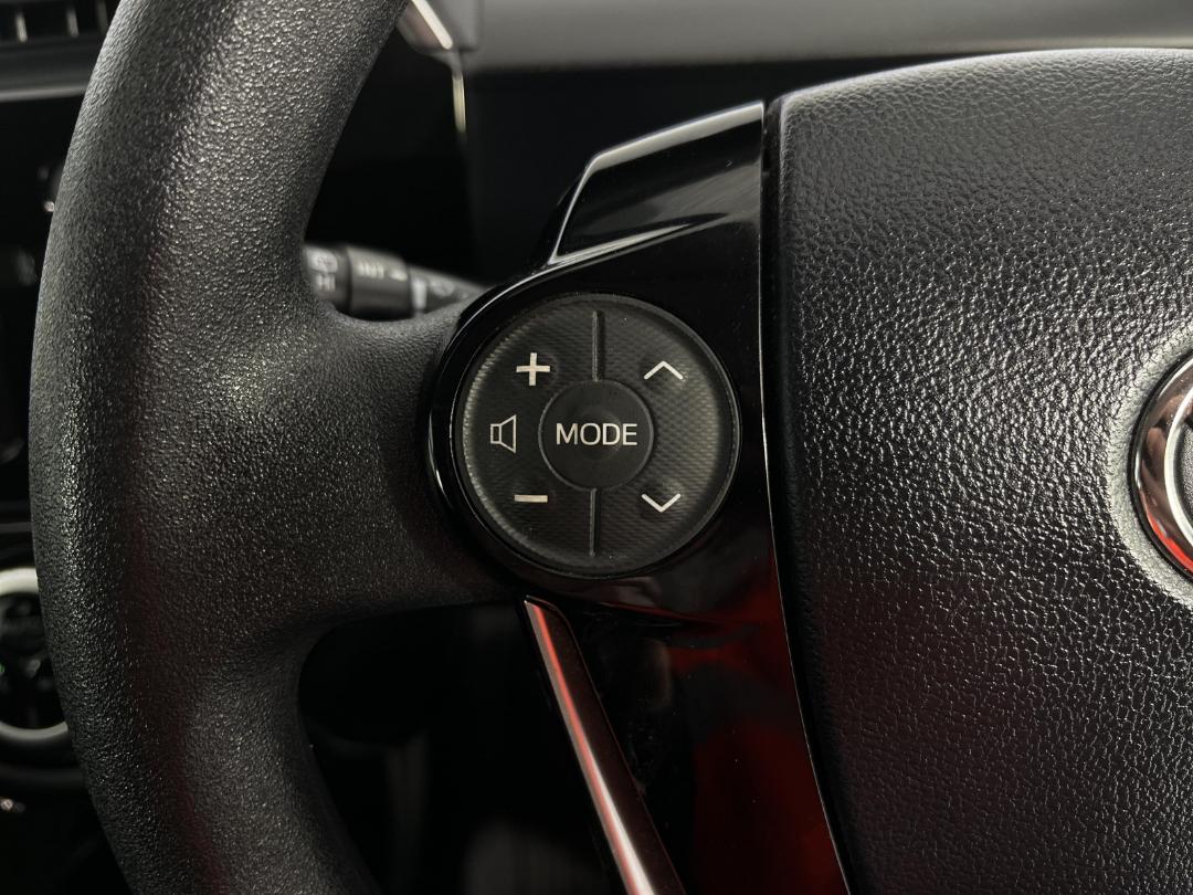 Photo '24' of Toyota Aqua Photo '24' of Toyota Aqua