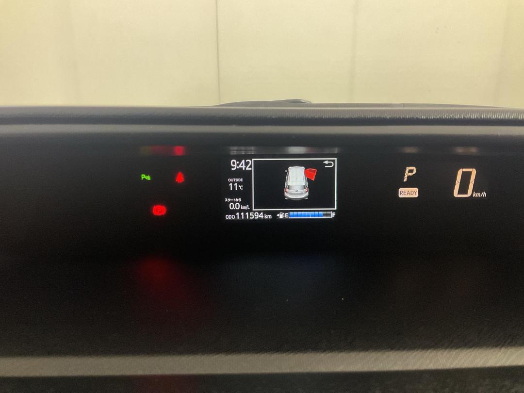 Photo '21' of Toyota Aqua Photo '21' of Toyota Aqua