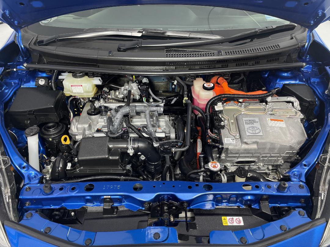 Photo '13' of Toyota Aqua Photo '13' of Toyota Aqua