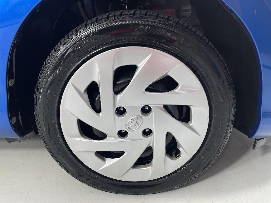 Photo '9' of Toyota Aqua Photo '9' of Toyota Aqua